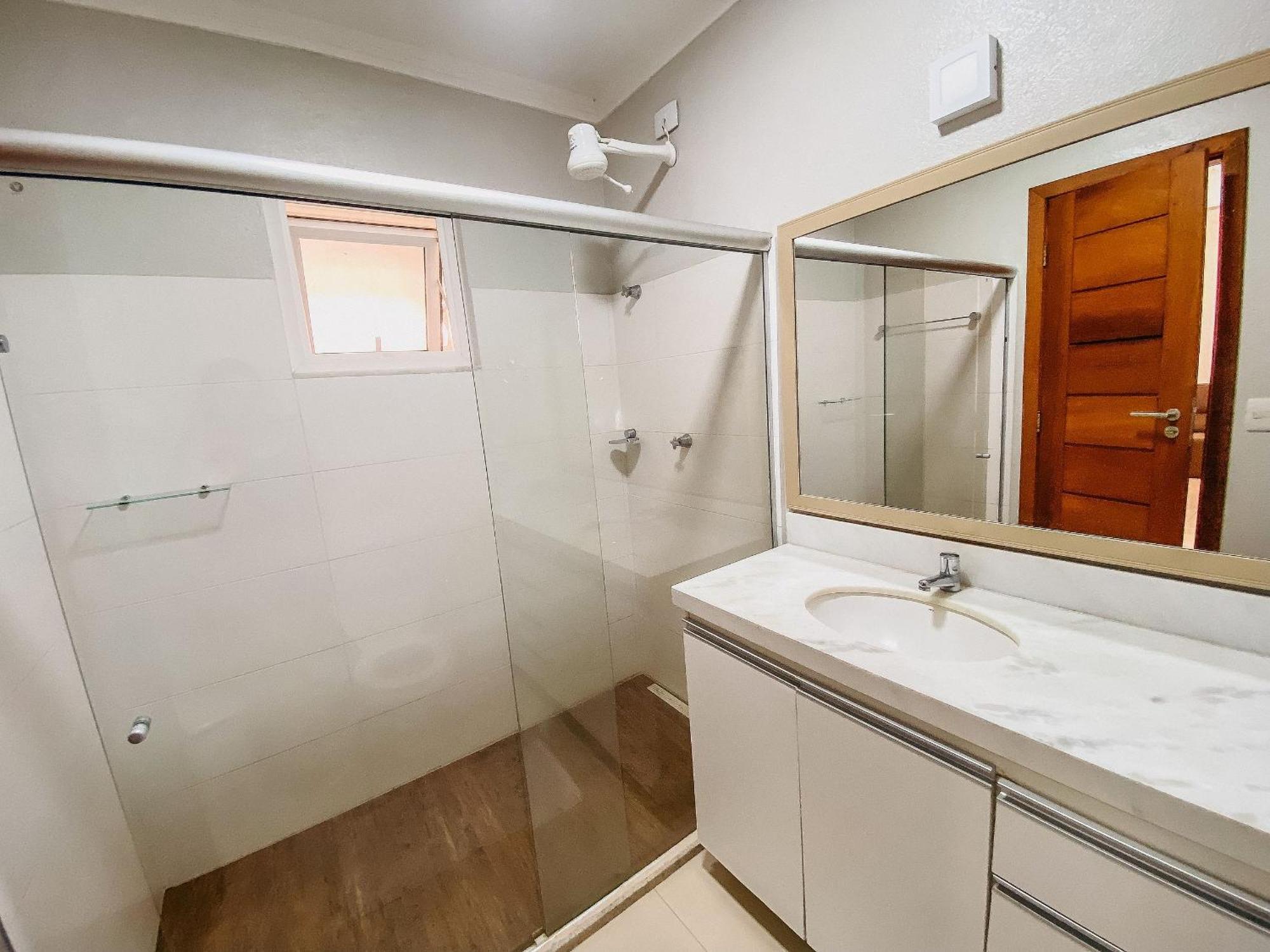 Apto No Pavimento Superior Com 2 Quartos Porto Seguro