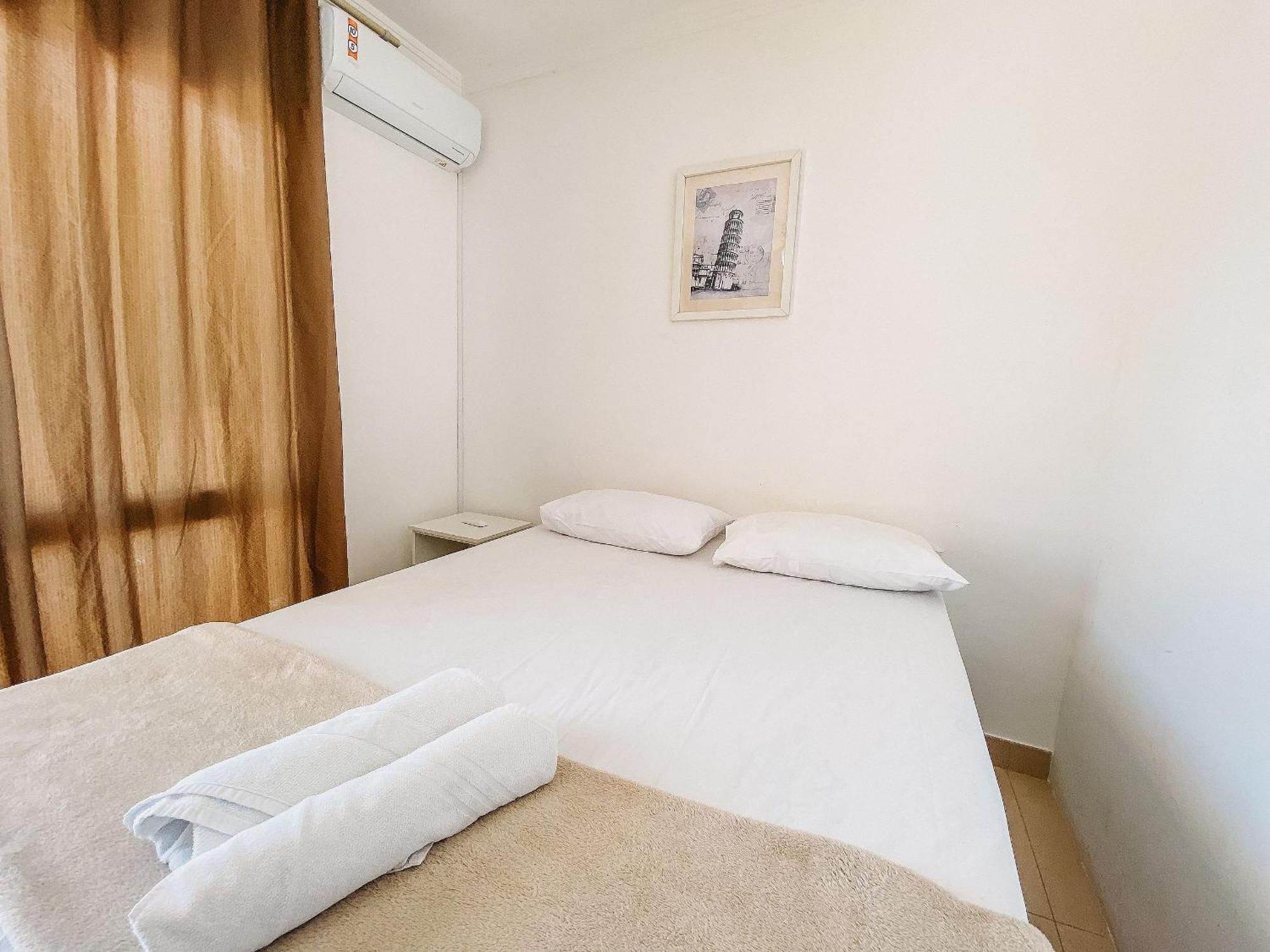Apto No Pavimento Superior Com 2 Quartos * Porto Seguro