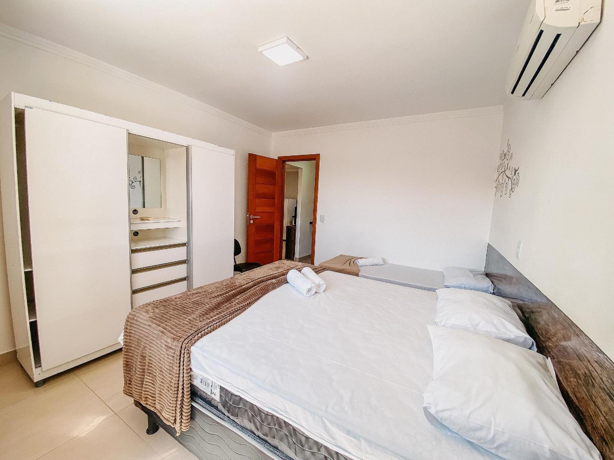 Casa de férias Apto No Pavimento Superior Com 2 Quartos *