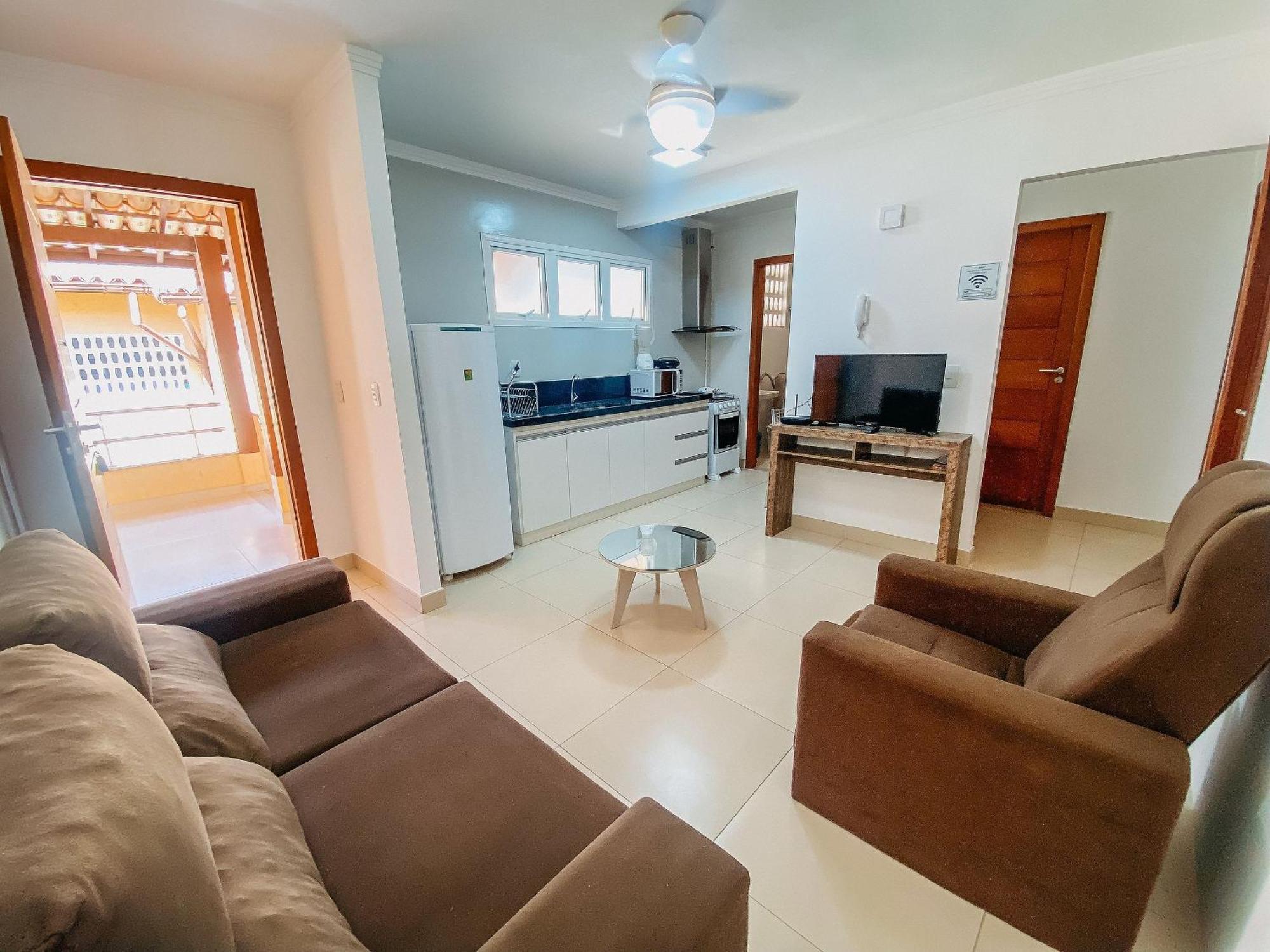 Apto No Pavimento Superior Com 2 Quartos * Porto Seguro
